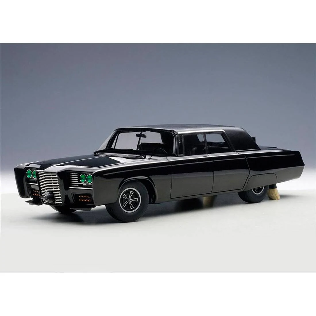 Black Beauty Green Hornet Black TV Series 1/18 Diecast Model Car by AUTOart 2024 Best Sellers