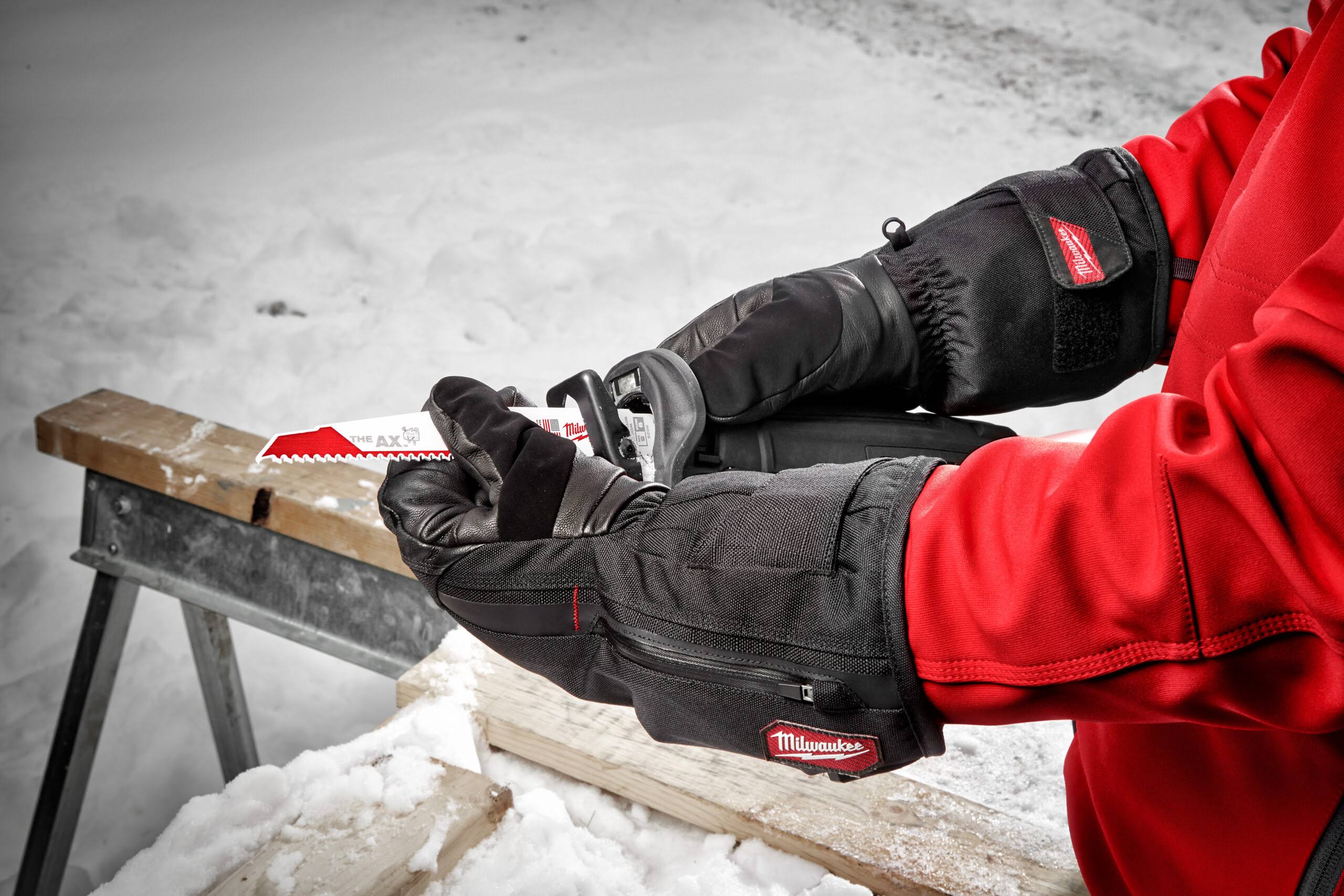Milwaukee REDLITHIUM USB Heated Gloves - Image 9