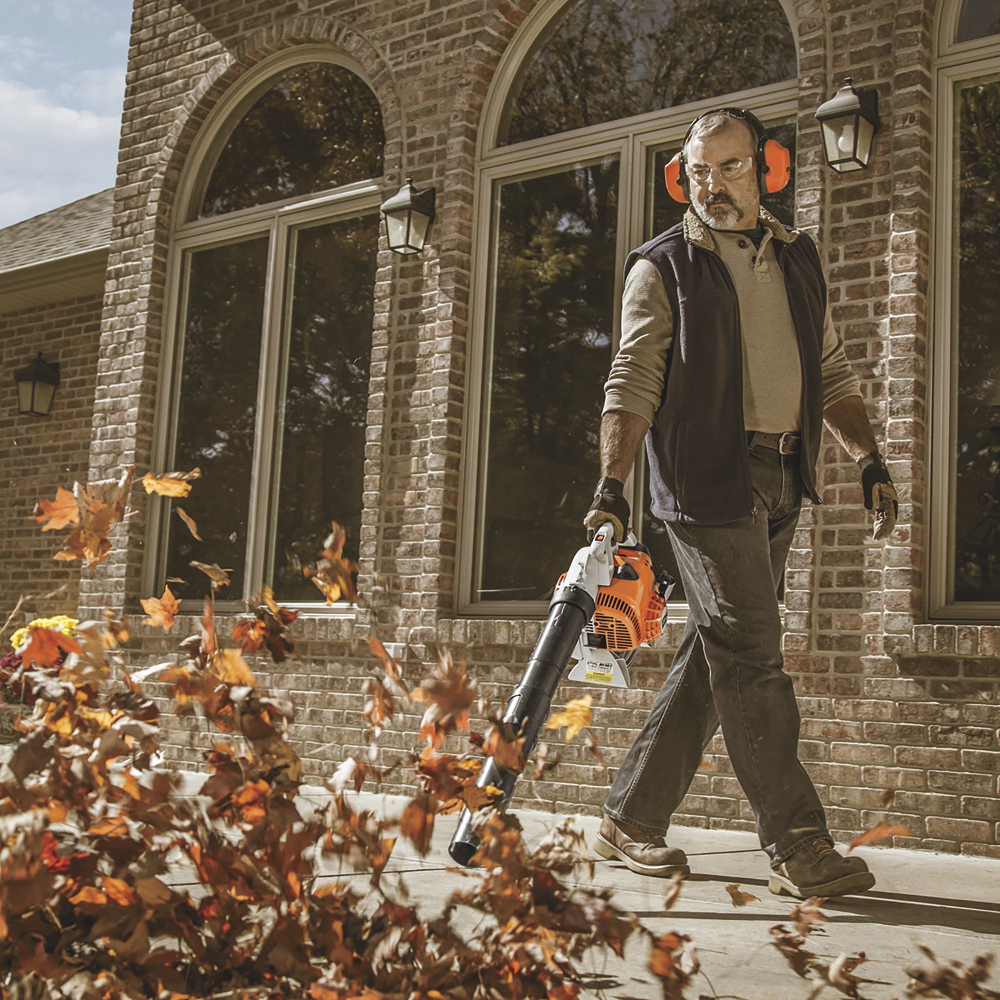 Stihl Gas-Powered Handheld Blower ?? 27.2cc, 412 CFM, Model# BG 56 C-E - Image 2