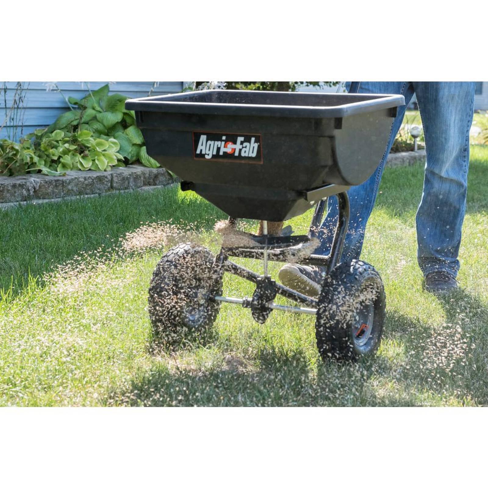 Agri-Fab 85 lb. Pro Push Broadcast Spreader - Image 3